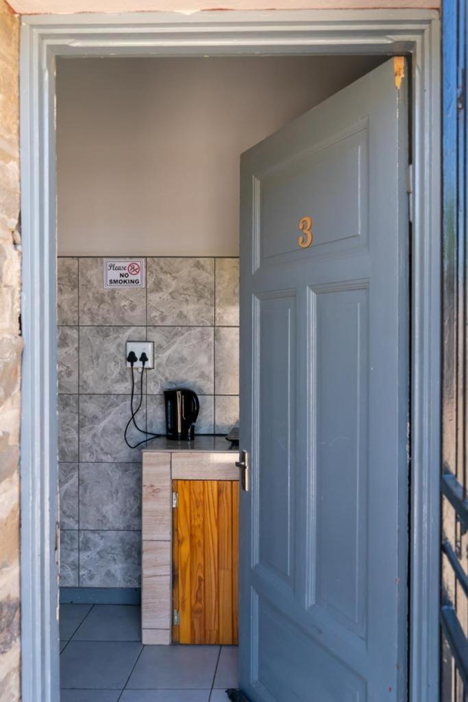 ホテル Keetmanshoop Self-Catering エクステリア 写真