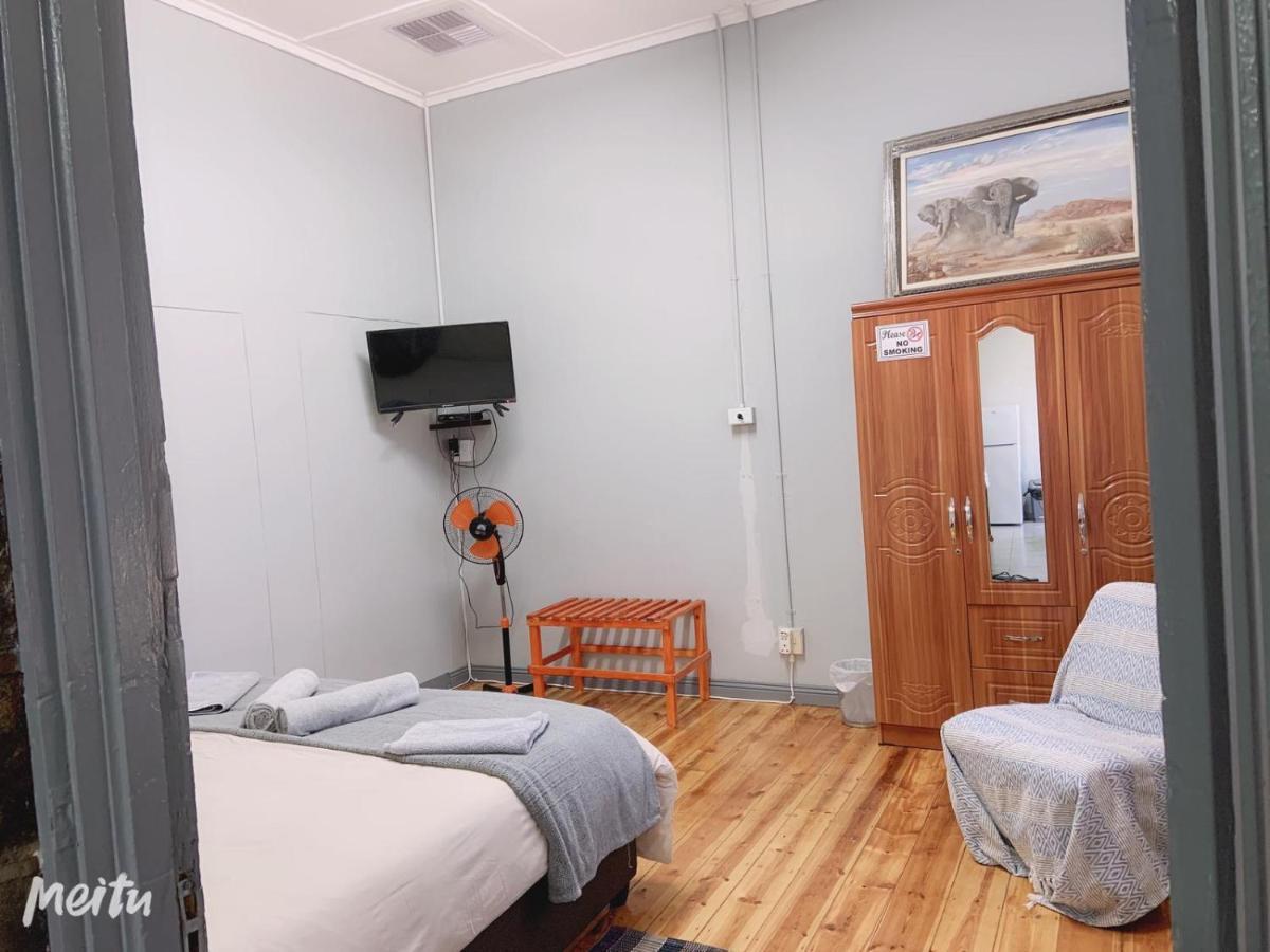 ホテル Keetmanshoop Self-Catering エクステリア 写真